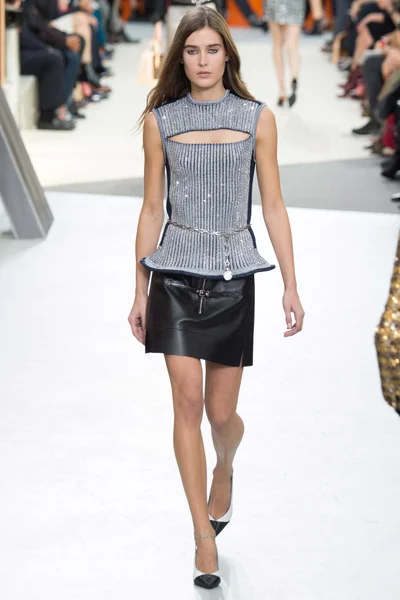 Look 31